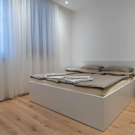 Beautiful Modern With Large Livingroom * Bihać