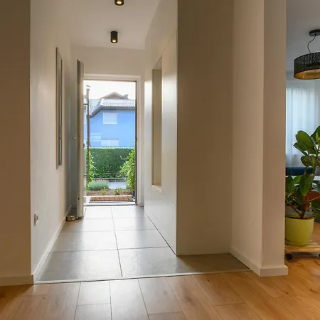 Beautiful Modern With Large Livingroom Daire *